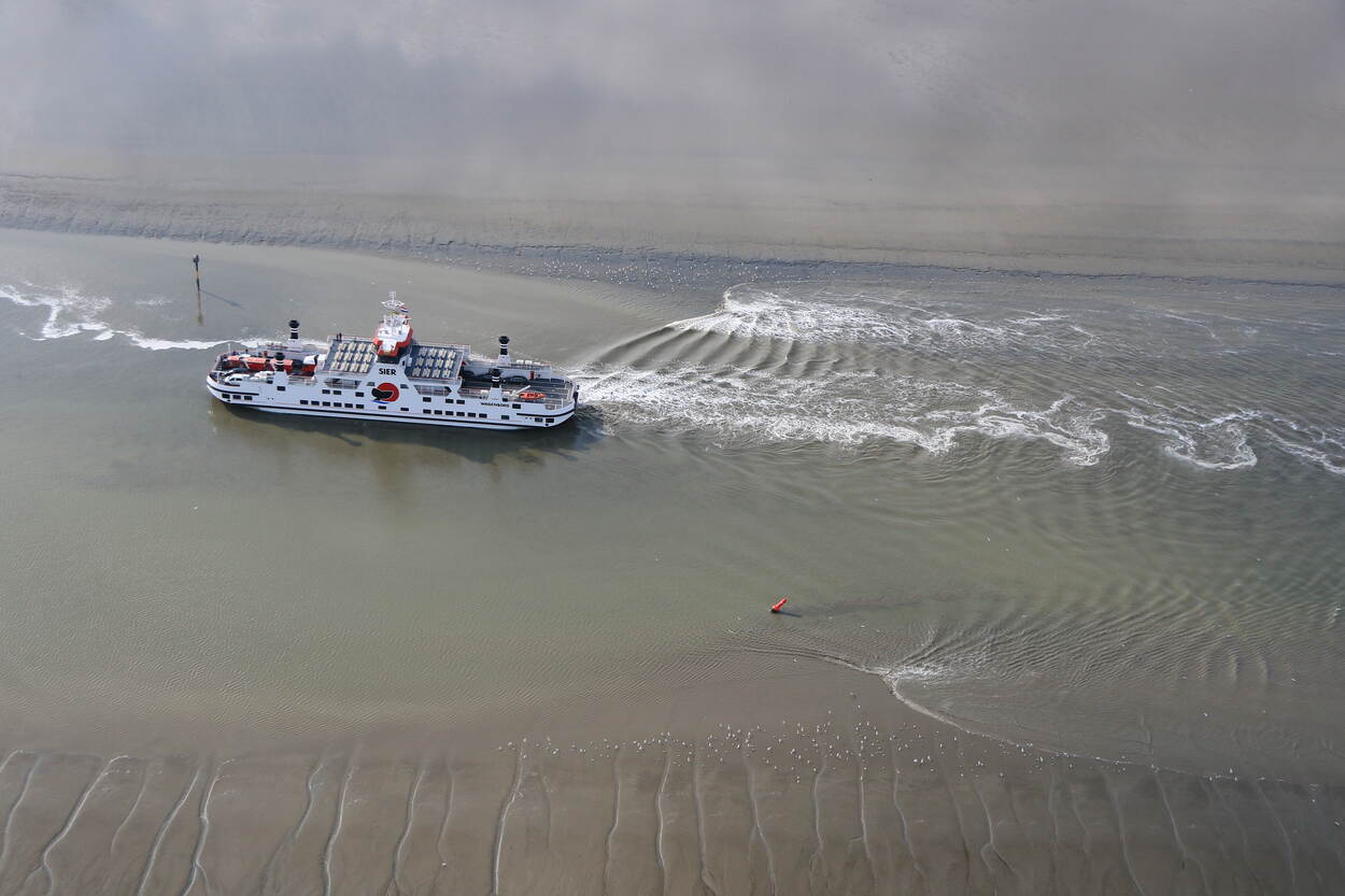 veerboot tussen Holwert en Ameland